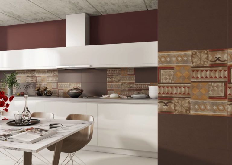 Powierzchnia płytek a sprzątanie – co warto wiedzieć przed zakupem?